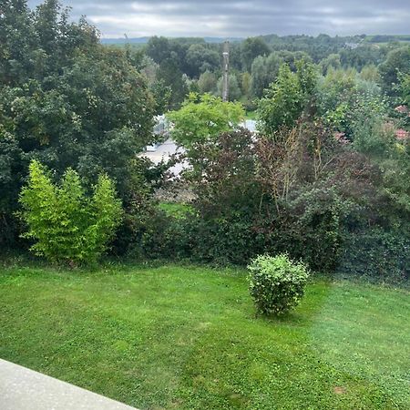 Aux Charmes Panzió Isques Kültér fotó